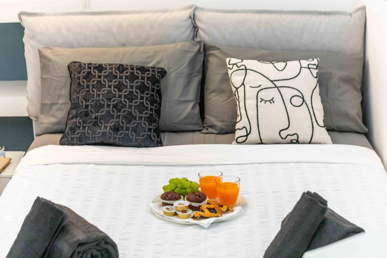 Duomo In 8 Stops Suite Deluxe Loft Milan Exterior photo